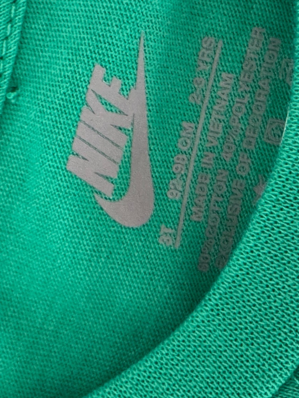 Nike 3T Green Shirt & Grey Short Set - Picture 3 of 4